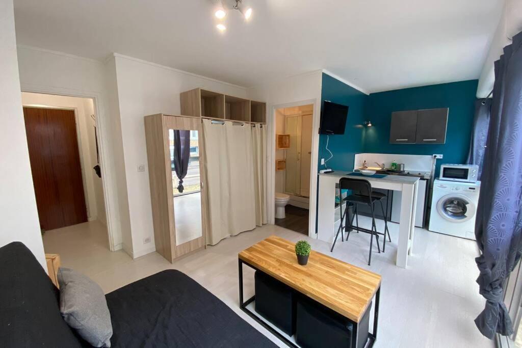 Studio & Parking Prive Centre Orleans Tram Au Pied Apartman Kültér fotó
