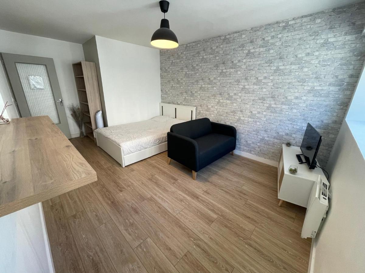 Studio & Parking Prive Centre Orleans Tram Au Pied Apartman Kültér fotó